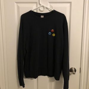 Kaws x Uniqlo Black Sweater Size M